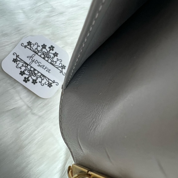 Louis Vuitton Agenda PM YELLOW VERNIS - Picture 12 of 12